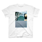 SHOR Art Work のTo the calm sea. 穏やかな海へ。 コラージュTシャツ Regular Fit T-Shirt