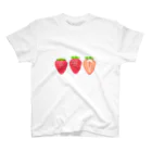 Baby TigerのイチゴT Regular Fit T-Shirt