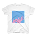 tsukumiiiiのLOVEサイン Regular Fit T-Shirt