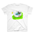 アキクサインコとウロコインコのインコ兄弟でプール スタンダードTシャツ