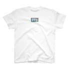 Fly Far ButterflyのロゴTシャツ Regular Fit T-Shirt