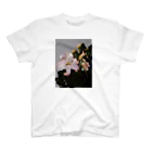 ﾄﾙｺﾞﾚのユリの花コラージュ Regular Fit T-Shirt