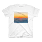 自然で遊ぶの富士山からの御来光 スタンダードTシャツ