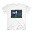 ぴぴぴ わーくすの青いお花のTシャツ Regular Fit T-Shirt