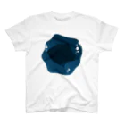 ベニの深海の穴 Regular Fit T-Shirt