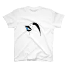 しろんの家のいまにも魚を食べそうなペンギン Regular Fit T-Shirt