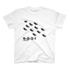 PokuStarのサッカー　猫の4-2-3-1 Regular Fit T-Shirt