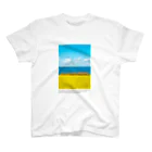 UKAWA LOVERSの青い海と黄金の棚田 Regular Fit T-Shirt