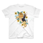 Julia_Madokaのライオンと女性 (Fearless Woman) Regular Fit T-Shirt