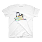 cosmicatiromの五色の雲と二匹の猫 Regular Fit T-Shirt