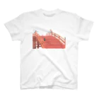 Amiの狐の赤太鼓橋 Regular Fit T-Shirt