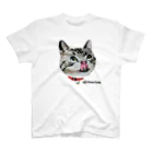 Animal Familyのねこ-1　ペロリ！美味しそう　イラスト Regular Fit T-Shirt