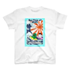 皇帝ペンギンのペンペンのRarePepe【Surfing of PEPE】 Regular Fit T-Shirt