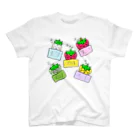 いちごのチーゴくん＆ゴーストベジタブルズのいちごのチーゴくん　みんなでおねんね スタンダードTシャツ