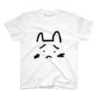 白モフ赤ちゃんの猫のゴータロー（困り顔） スタンダードTシャツ