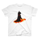 サヨナラ満塁ホームランのサーフィン黒猫ちゃん Regular Fit T-Shirt