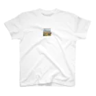 Raccoonのニュージーランドの海 Regular Fit T-Shirt