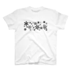 yuki_worksのSnowflakeGarden Regular Fit T-Shirt