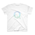 neoacoのAlphabet Q -gradation leafs style- Regular Fit T-Shirt