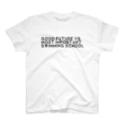 最低感度のGOOD FUTURE VS MOST IMPORTANT SWIMMING SCHOOL Regular Fit T-Shirt