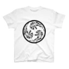 Ａ’ｚｗｏｒｋＳの丸に合わせ三つ髑髏 黒（オリジナル家紋シリーズ） Regular Fit T-Shirt