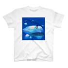 NORIMA'S SHOP の漂流した氷の上でクジラを眺めるしろくまくんとペンギンちゃん スタンダードTシャツ