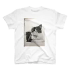のり子・じゅん子の世話人 １号のリングノート風のマスク猫 スタンダードTシャツ