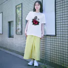 楽多志乃の薔薇と文鳥（白と桜） Regular Fit T-Shirt