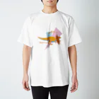 fumimicreativeのディロフォサウルス　80年代風レトロポップな恐竜 Regular Fit T-Shirt