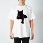 IIDA Cats Ferrets 猫とフェレットの日常の猫の手を貸します。黒猫のタピオ スタンダードTシャツ