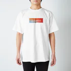 LanCul英会話のロゴ（Be yourself, beyond.） Regular Fit T-Shirt