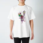 兎陀都弐四蜂のクリーチャーウェイトレス Regular Fit T-Shirt