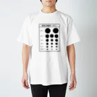 大賀一五の店の兎視力検査表 Regular Fit T-Shirt