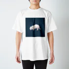 レイにーの忍び歩き白猫 Regular Fit T-Shirt