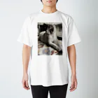 嫌われ飼い主のおおあくび Regular Fit T-Shirt