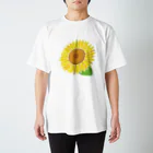 有限会社ケイデザインのひまわりの季節【1】 Regular Fit T-Shirt