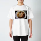 ヱビスヨシヒロ商会の『築地魚がし食堂・小田保』のチャーシューエッグ スタンダードTシャツ