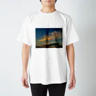 バイポーラーショップの梅雨明けと夏空の始まり Regular Fit T-Shirt