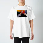 自由の接吻 Regular Fit T-Shirt