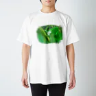 ちろりん屋のアマガエルの朝 スタンダードTシャツ