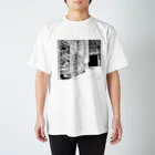 107のシチリアの街角 Regular Fit T-Shirt