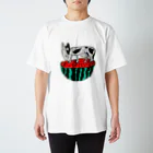 オリピコのスイカに乗った牛 Regular Fit T-Shirt