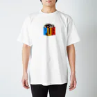 パグ PUG ぱぐ  OHMAI GALLERYのPUG-パグ-ぱぐ　道具箱ならぬパーグ箱から出たい親子パグ Tシャツ Regular Fit T-Shirt