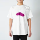 アイサインのピンク雲 Regular Fit T-Shirt