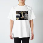 生物スキーの人生絶望牛 Regular Fit T-Shirt