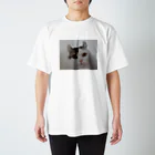 Momohouseの反り耳のモモ Regular Fit T-Shirt