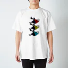 MNMNMの三つ子ちゃん靴下を履く Regular Fit T-Shirt