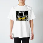 FK7 HONDAの黄色いスポーツカーTシャツ Regular Fit T-Shirt