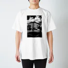 Kajihitoのブルックリンの街角 Regular Fit T-Shirt