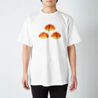 イラストによる食卓。のイラストによる食卓。３つのロールパン Regular Fit T-Shirt